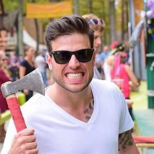 Meet your Posher, Fernando